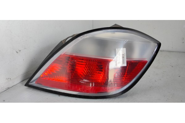 Recambio de piloto trasero derecho para opel astra h ber. 1.6 16v referencia OEM IAM   