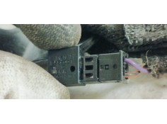 Recambio de enganche cinturon trasero izquierdo para bmw serie 1 lim. (f20) 2.0d 190 [120] fap referencia OEM IAM 7266352  