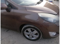 Recambio de aleta delantera derecha para renault scenic iii family edition referencia OEM IAM   