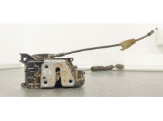 Recambio de cerradura puerta trasera izquierda para renault scenic iii 1.9 dci 130 referencia OEM IAM 825030032R  