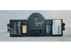 Recambio de mando climatizador para renault megane ii berlina 3p confort dynamique referencia OEM IAM 8200407123  