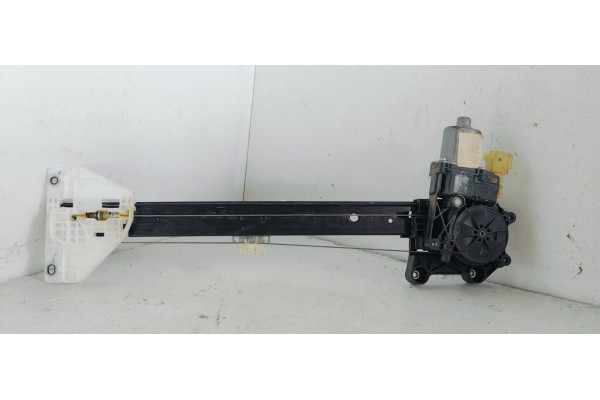 Recambio de elevalunas trasero derecho para ford galaxy trend referencia OEM IAM 0130822734  