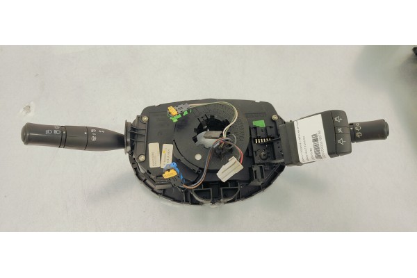 Recambio de mando multifuncion para renault megane ii berlina 5p confort dynamique referencia OEM IAM 8200213760  