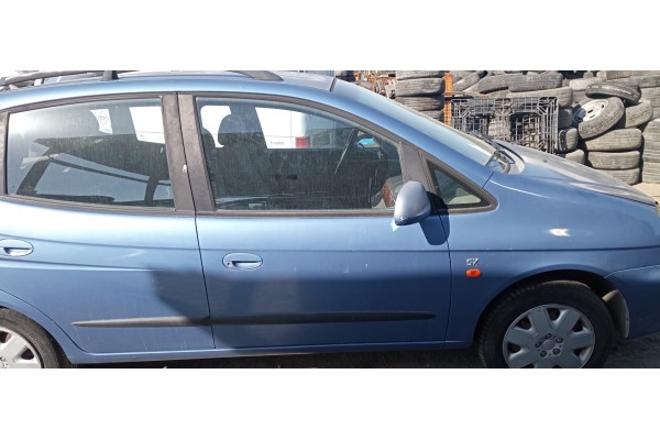 Recambio de puerta delantera derecha para daewoo tacuma sx-plus referencia OEM IAM   