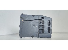 Recambio de caja reles / fusibles para renault scenic ii 1.9 dci diesel referencia OEM IAM 8200309693  