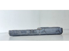 Recambio de caja reles / fusibles para renault scenic ii 1.9 dci diesel referencia OEM IAM 8200309693  
