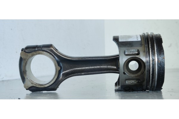 Recambio de biela para mercedes-benz clase c (w203) berlina 2.7 cdi 20v cat referencia OEM IAM   