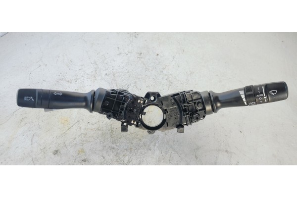 Recambio de mando multifuncion para hyundai i40 style referencia OEM IAM 3753MA2211  