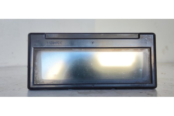 Recambio de pantalla multifuncion para volvo v50 familiar 1.6 diesel cat referencia OEM IAM 30679647  