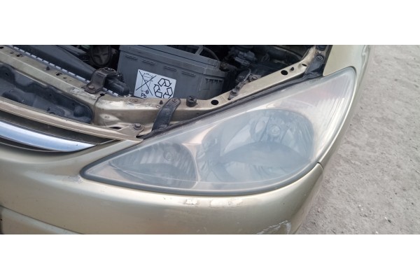 Recambio de faro izquierdo para toyota previa (r30) 2.0 turbodiesel cat referencia OEM IAM   