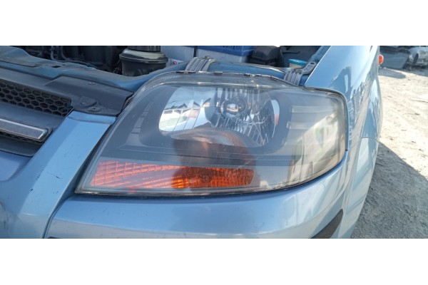Recambio de faro izquierdo para daewoo kalos 1.4 cat referencia OEM IAM   