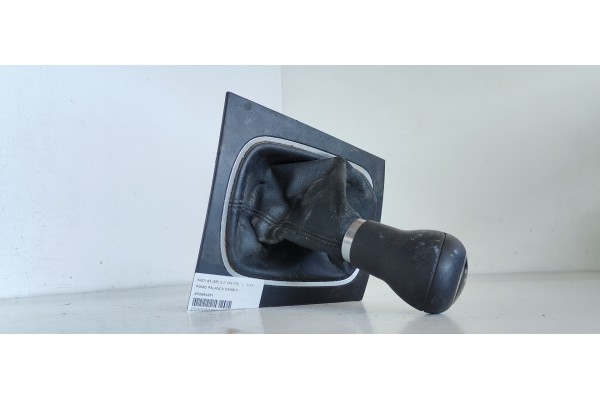 Recambio de pomo palanca cambio para audi a3 (8p) 2.0 16v fsi referencia OEM IAM 8P0864261  