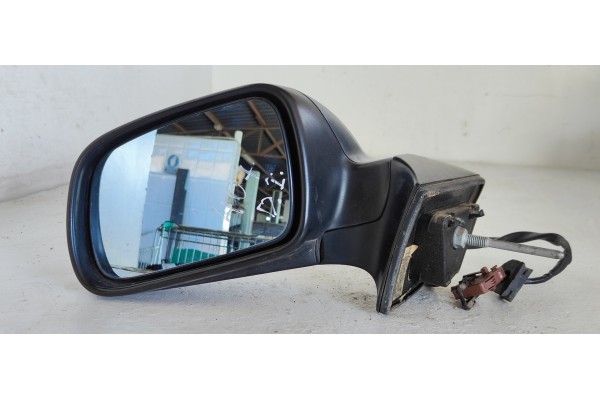 Recambio de retrovisor izquierdo para peugeot 407 st sport referencia OEM IAM   