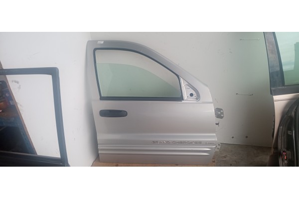 Recambio de puerta delantera derecha para jeep gr.cherokee (wj/wg) 3.1 td cat referencia OEM IAM   