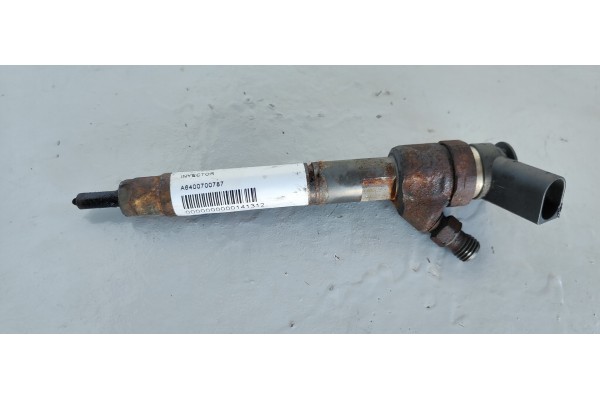 Recambio de inyector para mercedes-benz clase b (w245) 180 cdi (245.207) referencia OEM IAM A6400700787  