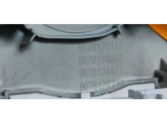 Recambio de luz interior para citroen c4 picasso 1.6hdi 120 fap referencia OEM IAM 9678124177  