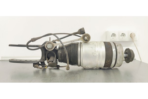 Recambio de amortiguador delantero derecho para volkswagen touareg (7la) v6 referencia OEM IAM 7L0907639  