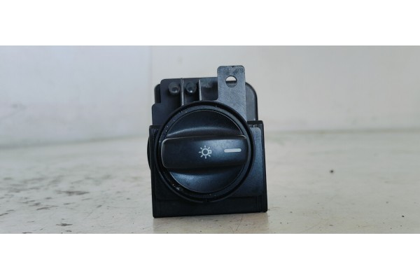 Recambio de mando luces para mercedes-benz clase b (w245) 180 cdi (245.207) referencia OEM IAM 1695451304  