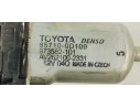 Recambio de elevalunas delantero derecho para toyota yaris 1.0 i 68 referencia OEM IAM 857100D100  