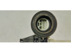 Recambio de elevalunas delantero derecho para toyota yaris 1.0 i 68 referencia OEM IAM 857100D100  