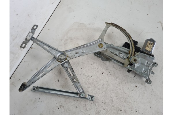 Recambio de elevalunas delantero izquierdo para opel zafira b 1.9 cdti referencia OEM IAM A337013132220LH 13132434 998591101