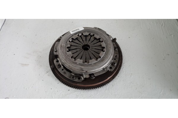 Recambio de kit embrague para citroen berlingo 1.9 diesel referencia OEM IAM   