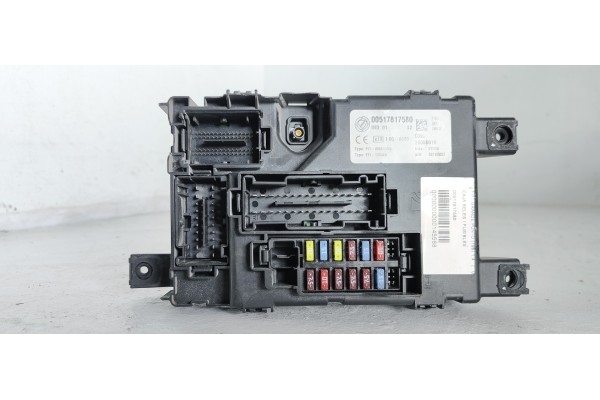 Recambio de caja reles / fusibles para fiat grande punto (199) 1.4 referencia OEM IAM 00517817580  