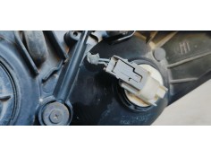 Recambio de faro derecho para ssangyong actyon 200 xdi referencia OEM IAM   
