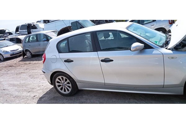 Recambio de puerta trasera derecha para bmw serie 1 berlina (e81/e87) 116i referencia OEM IAM   