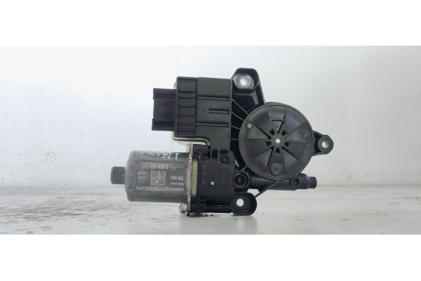 Recambio de motor elevalunas delantero derecho para seat ibiza (kj1) style referencia OEM IAM 0130822064  