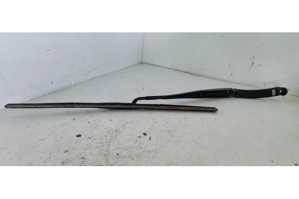 Recambio de brazo limpia delantero izquierdo para hyundai i40 style referencia OEM IAM VFLDR2263  