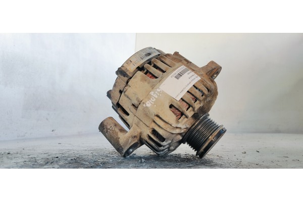 Recambio de alternador para opel insignia sports tourer cosmo 4x4 referencia OEM IAM 13502581  