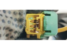 Recambio de cinturon seguridad delantero derecho para volkswagen touareg (7la) tdi r5 referencia OEM IAM 560981601  