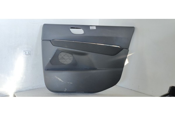 Recambio de guarnecido puerta delantera derecha para peugeot 3008 active referencia OEM IAM   