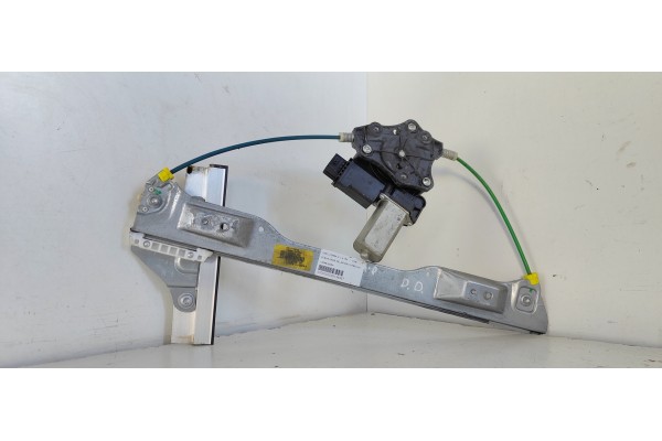 Recambio de elevalunas delantero derecho para opel corsa d catch me referencia OEM IAM 13298154RH  