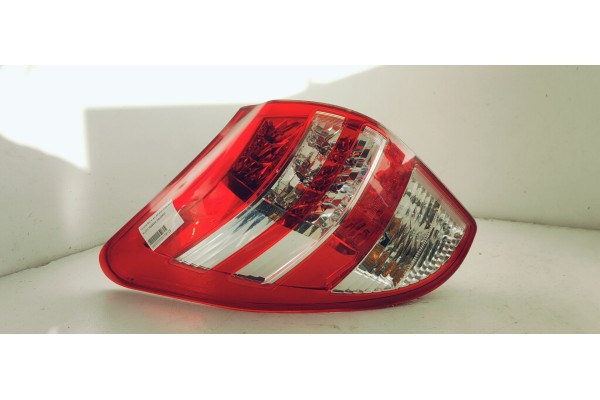 Recambio de piloto trasero izquierdo para toyota rav 4 (a3) advance cross sport referencia OEM IAM   