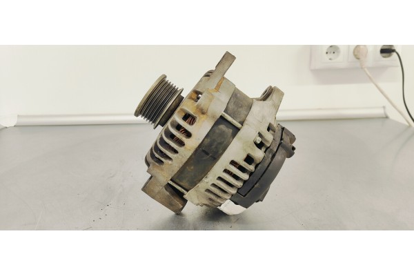 Recambio de alternador para ssangyong korando 2.2 xdi 180 fap referencia OEM IAM A6711540302  