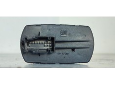 Recambio de mando elevalunas delantero izquierdo para opel corsa d catch me referencia OEM IAM 13258522AD  