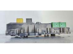 Recambio de caja reles / fusibles para opel astra h berlina elegance referencia OEM IAM 13206762  