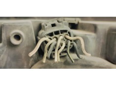 Recambio de faro derecho para chrysler voyager (rg) 2.8crd 150 referencia OEM IAM 04857702AB  