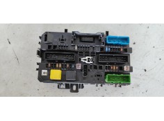 Recambio de caja reles / fusibles para opel astra h berlina elegance referencia OEM IAM 13206762  