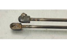 Recambio de amortiguadores maletero / porton para hyundai i30 1.6 crdi 115 referencia OEM IAM 817712R000  