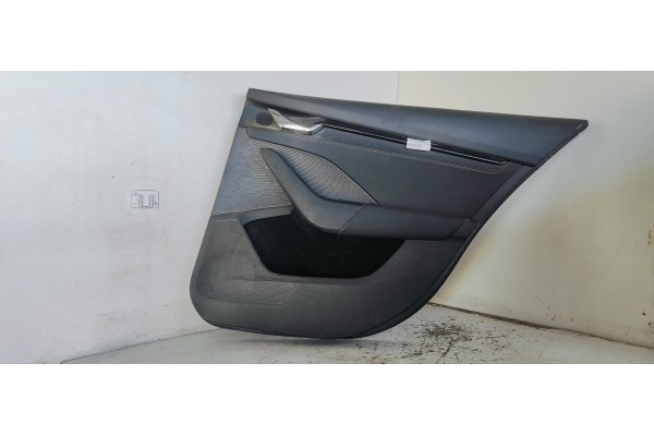 Recambio de guarnecido puerta trasera derecha para skoda octavia combi (nx5) first edition referencia OEM IAM   
