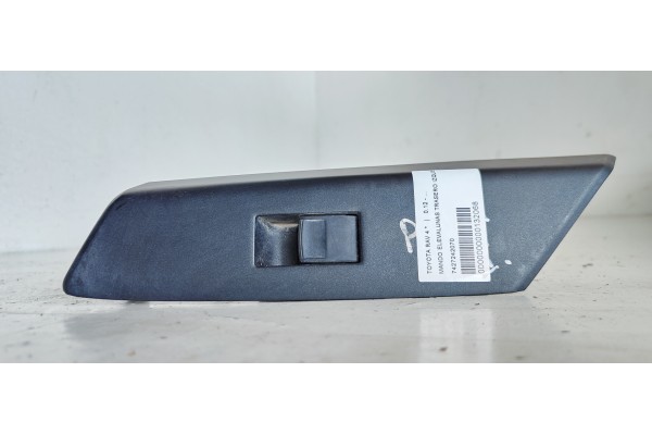 Recambio de mando elevalunas trasero izquierdo para toyota rav 4 referencia OEM IAM 7427242070  