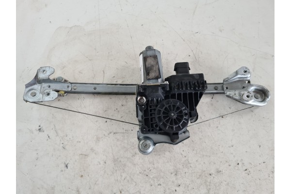 Recambio de elevalunas trasero derecho para opel astra h ber. 1.4 16v referencia OEM IAM 13100424 9924191 