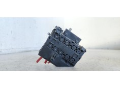 CAJA RELES / FUSIBLES A1645400350 