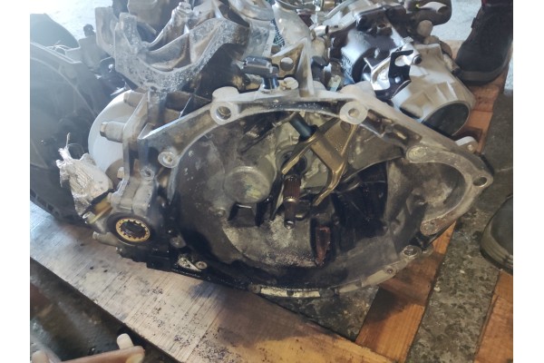 Recambio de caja cambios para fiat ulysse (179) 2.2 jtd dynamic referencia OEM IAM 20MB09  