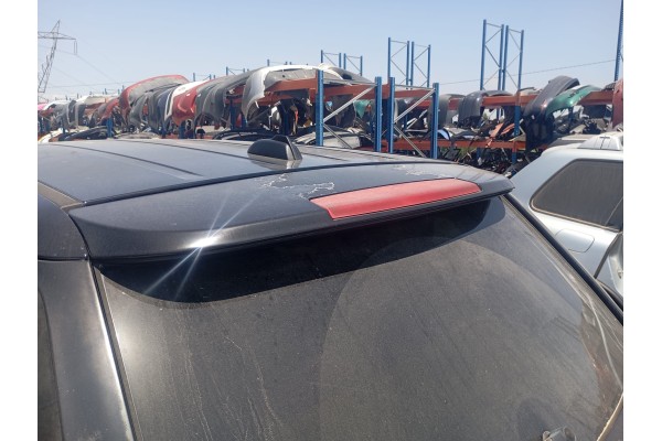 Recambio de aleron trasero para land rover range rover sport v6 td s referencia OEM IAM   