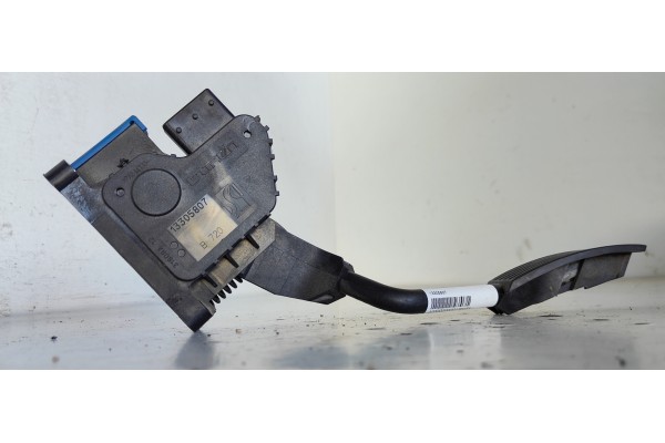 Recambio de potenciometro pedal para opel corsa d catch me referencia OEM IAM 13305807  