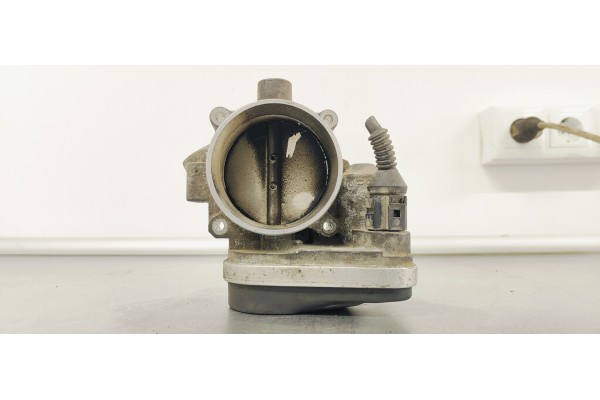 Recambio de caja mariposa para volkswagen touareg (7la) v6 referencia OEM IAM 022133062AD  